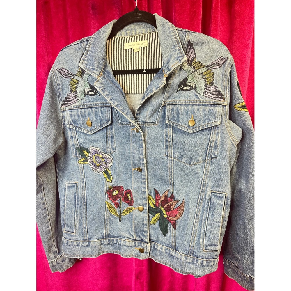 Honey Punch Denim Jacket Womens Small Blue Excellent Embroidered Birds Floral